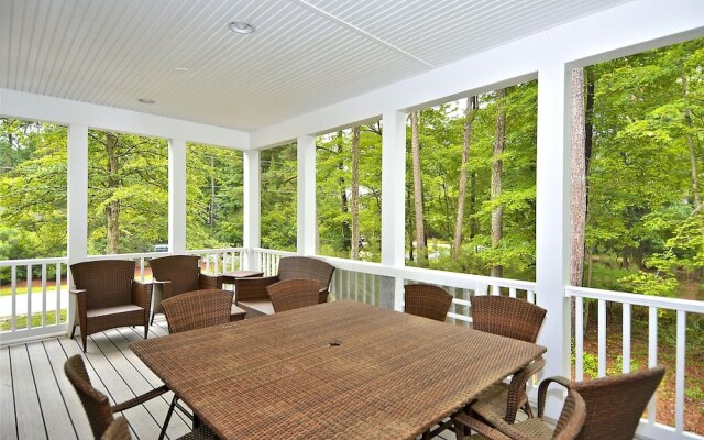 La Bella Vita by Long & Foster