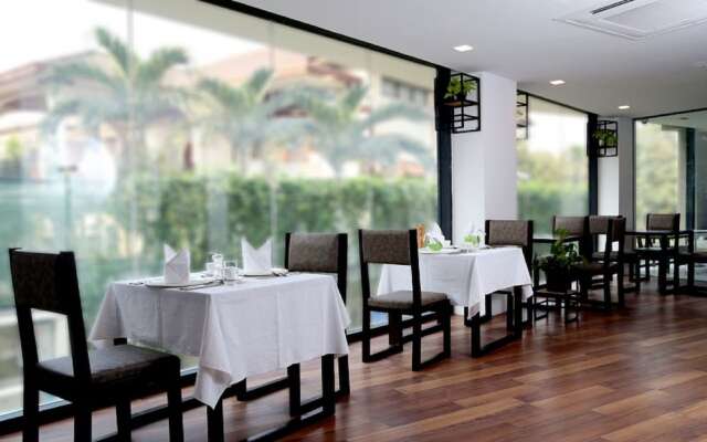 Hotel Scion Yangon