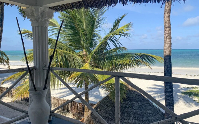 African Paradise Beach Hotel