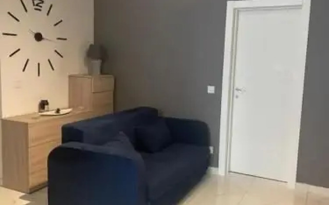 Lovely 1 bedroom flat with sofa bed and balcony