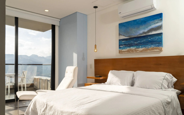 Apartamentos Class Suites by HOUSY HOST