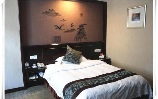 GreenTree Inn Express Zhangjiagang Hexing Town Shazhou Professional Institue of Technology