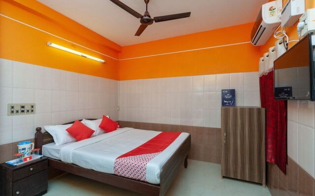 OYO 23455 Varsha Residency