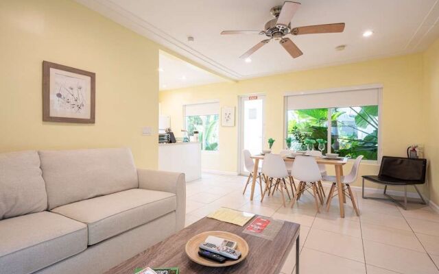 Casa Del Mar Beach Apartment