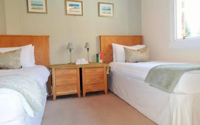 Alcuin Lodge