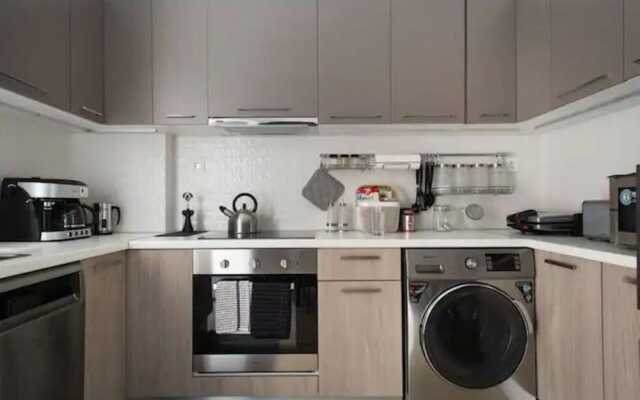 A.b.l One Metro Katehaki Athens