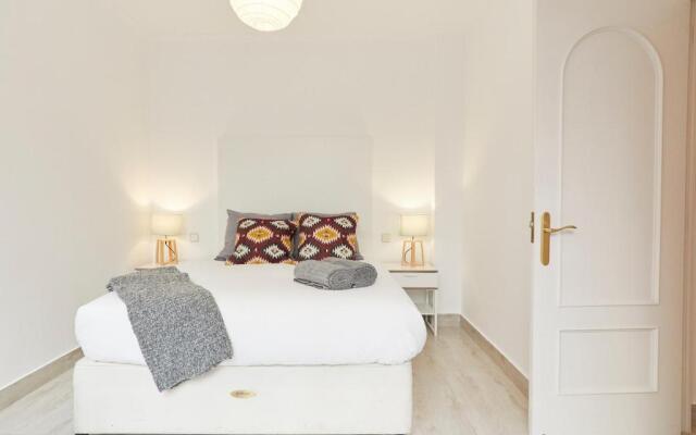 LEEWAYS APARTMENT in VELÁZQUEZ