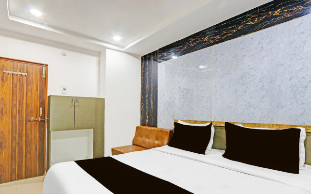 Capital O 70268 Vihari Grand Inn