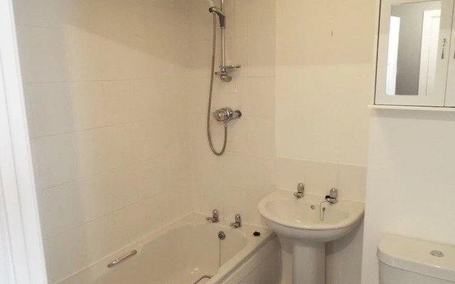 Pullman House Apt 2: 1st Floor