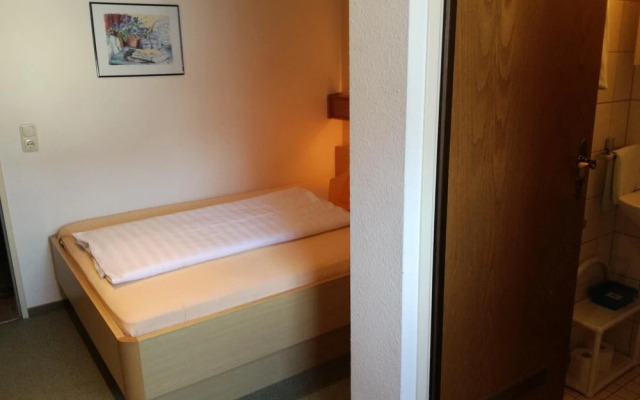 Gästehaus Weingut - Fröhliches Weinfass