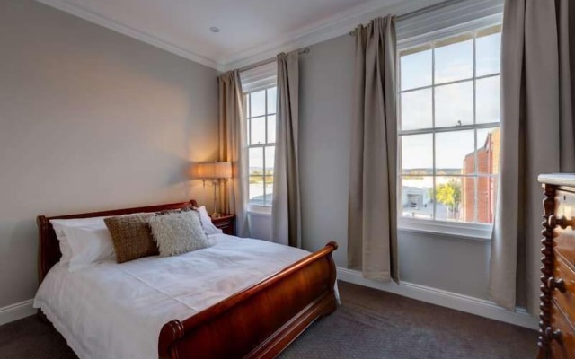 Bathurst Royal Apartments