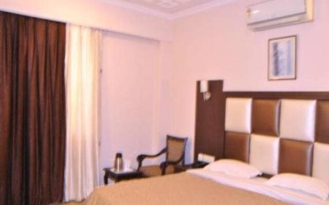 Paramount Hotel