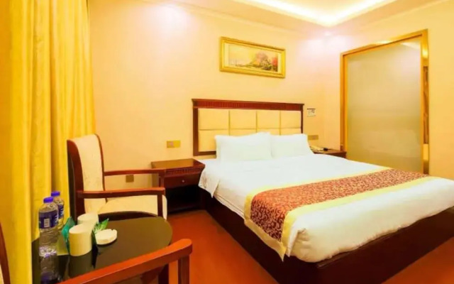 Dongming Hotel Shenzhen Pingzhou Branch