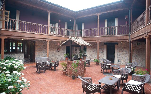 Hotel Corru San Pumés