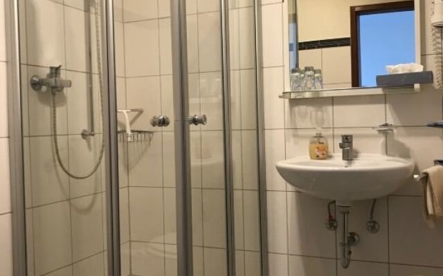 Zur Linde