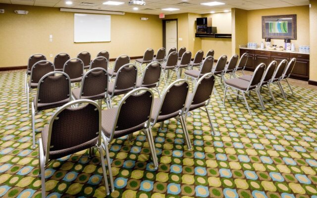 Holiday Inn Express Hotel & Suites Limerick - Pottstown by IHG