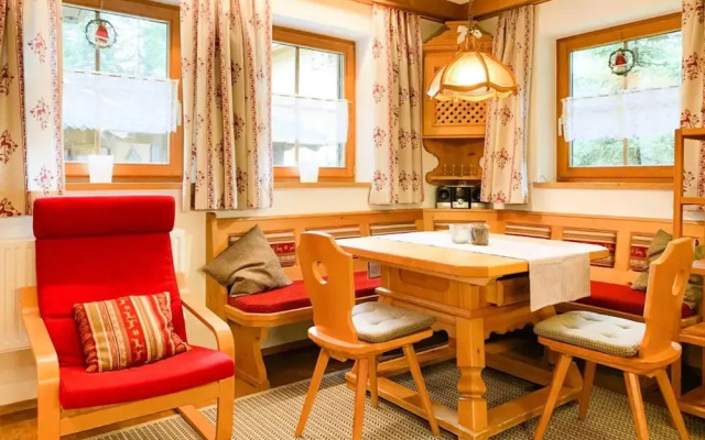 Flat in Konigsleiten With Shared Sauna