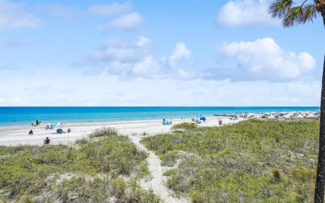 Ocean Sands 1-708