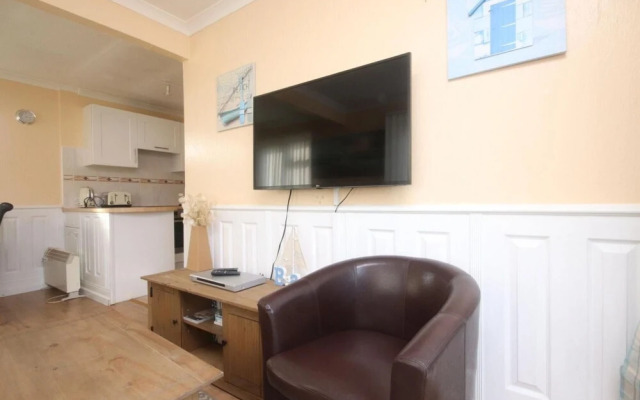 41B Medmerry Park 2 Bedroom Chalet