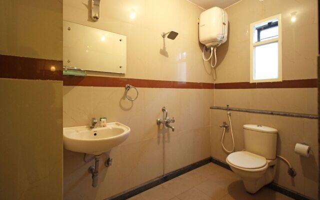 OYO 8496 Hotel SK Regency