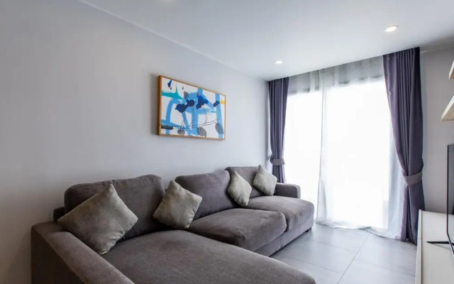 Pool View 1 Bed Apt T2-620