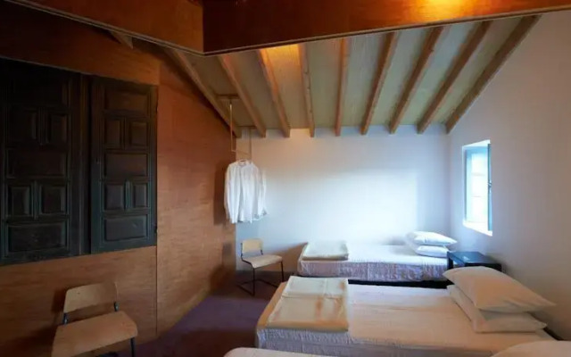 Monadiko Rural House