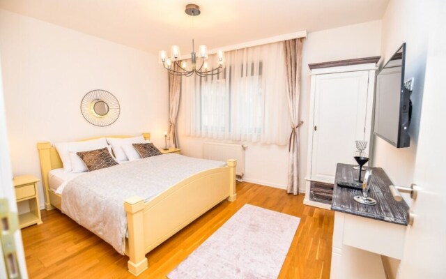 Modern 2bdr Apartment-best View- Free Parking