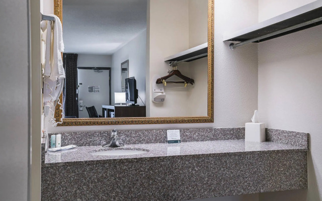 Quality Hotel Morehead City