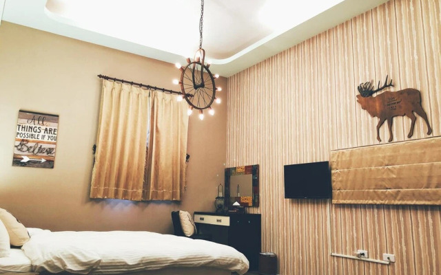 Propitious Castle B&B