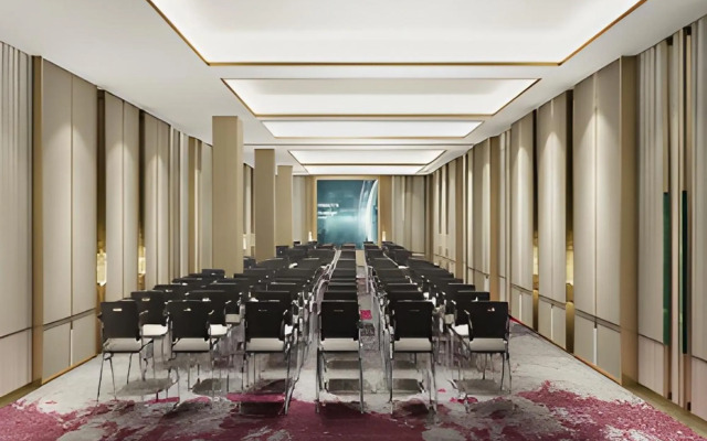 Nanjing Sirv 1st Business Hotel