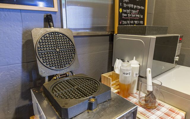 Wall Hotel Cheonan Cheongsu