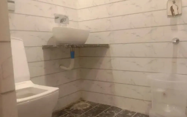 Hotel C S Inn