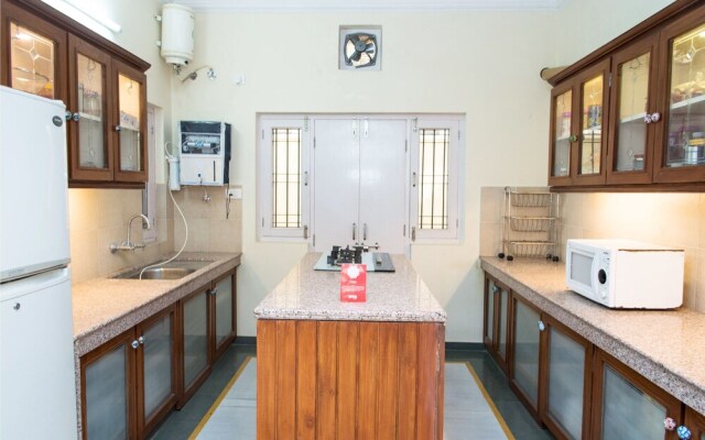 OYO 10949 Home Mount View 3BHK Villa Goverdhan Vilas