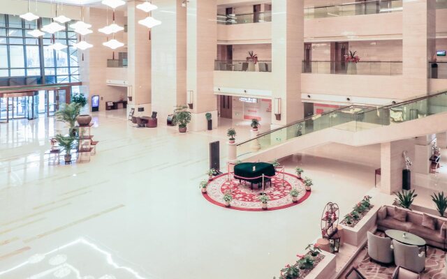 White Horse Lake Jianguo Hotel