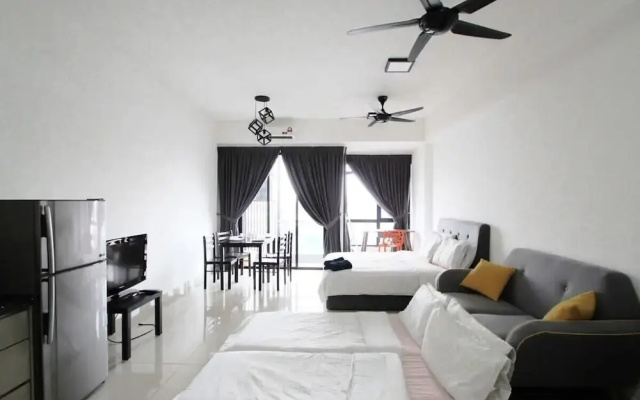 A Lovely, Utropolis Studio Near Kdu, Free Parking