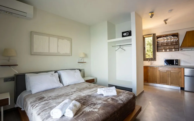 Eneos Boutique Residence - Koroni Garden Gem
