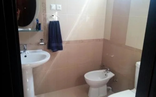 Kemeni Guest House