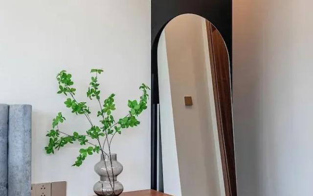 Metropole Residences Luxury Suite