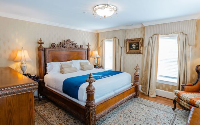 1840s Carrollton Inn