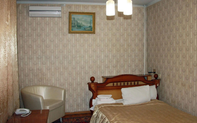 Gubernskaya, gostinitsa