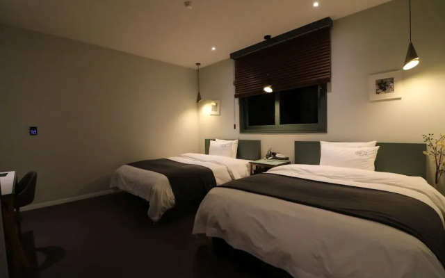 Stay-inn Hotel