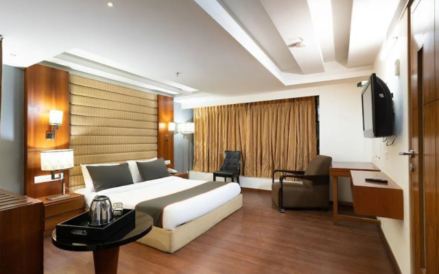 Avalon Hotel by OYO Rooms