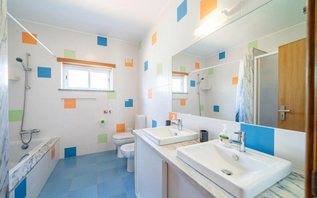 Ponta da Piedade Family House