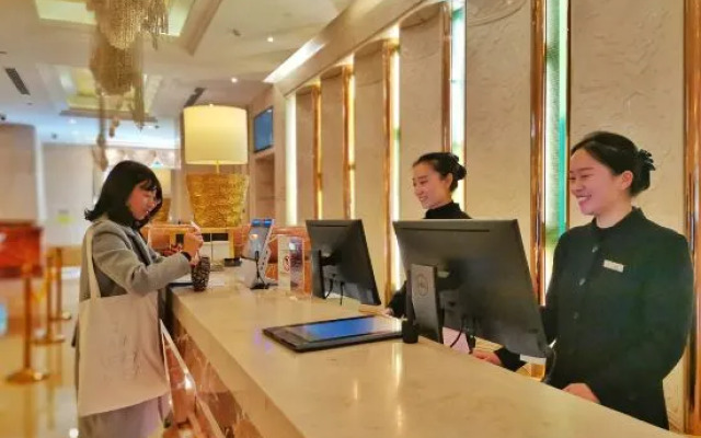 Diannan Green Lake View Hotel