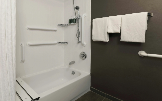 Courtyard by Marriott Tucson Airport