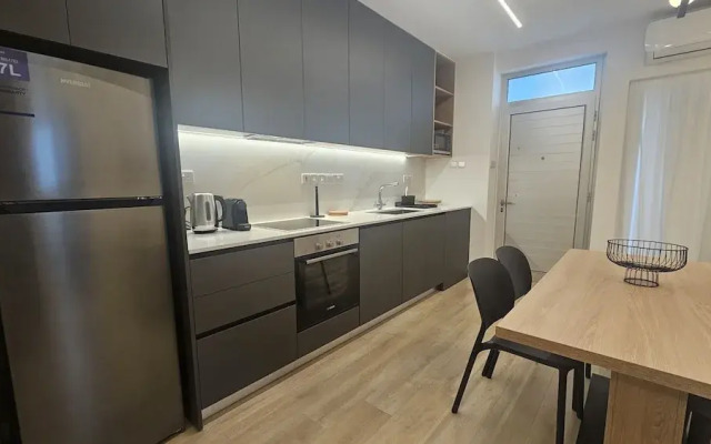 37 NIC - Stay City Center Gem