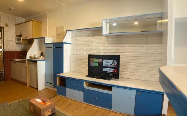 MB House