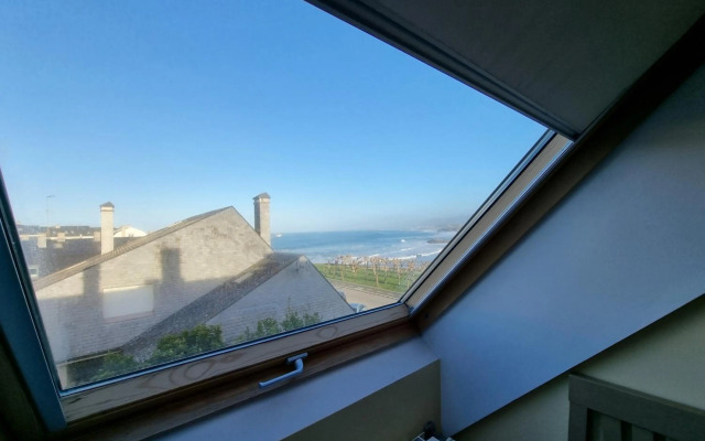 Vivienda de 4 dormitorios con vistas al mar