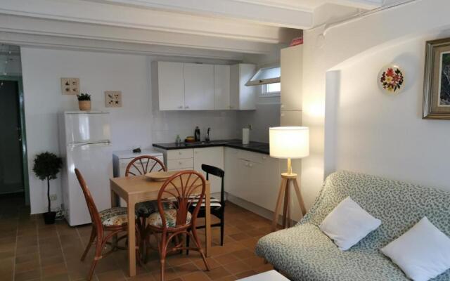 Cozy apartment 30 steps from the ocean