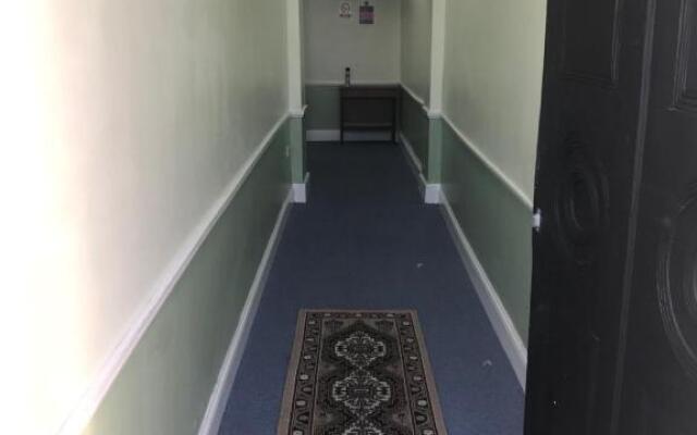 Entire Flat with River View 1E